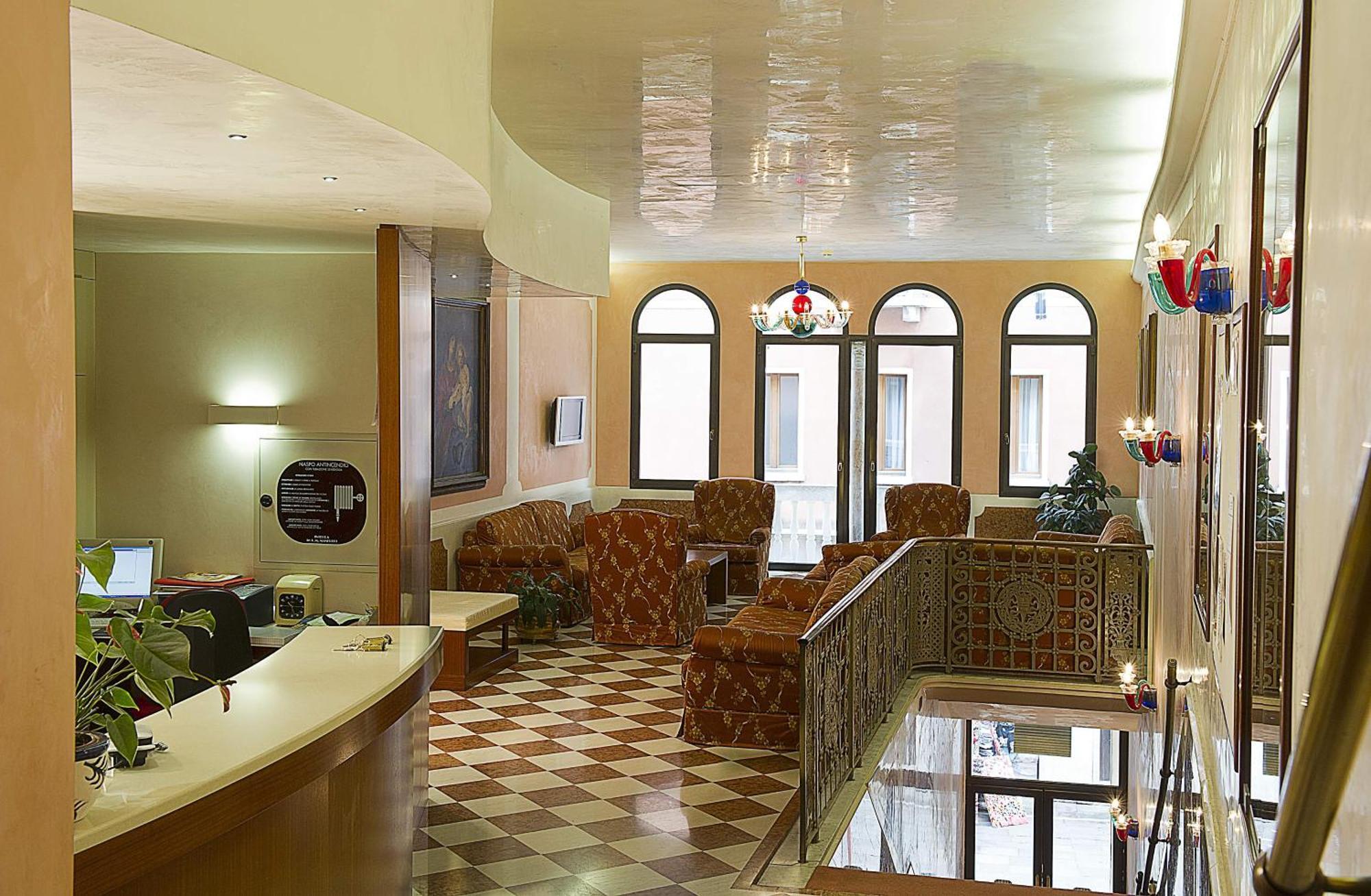 Hotel Nazionale Venetië Buitenkant foto