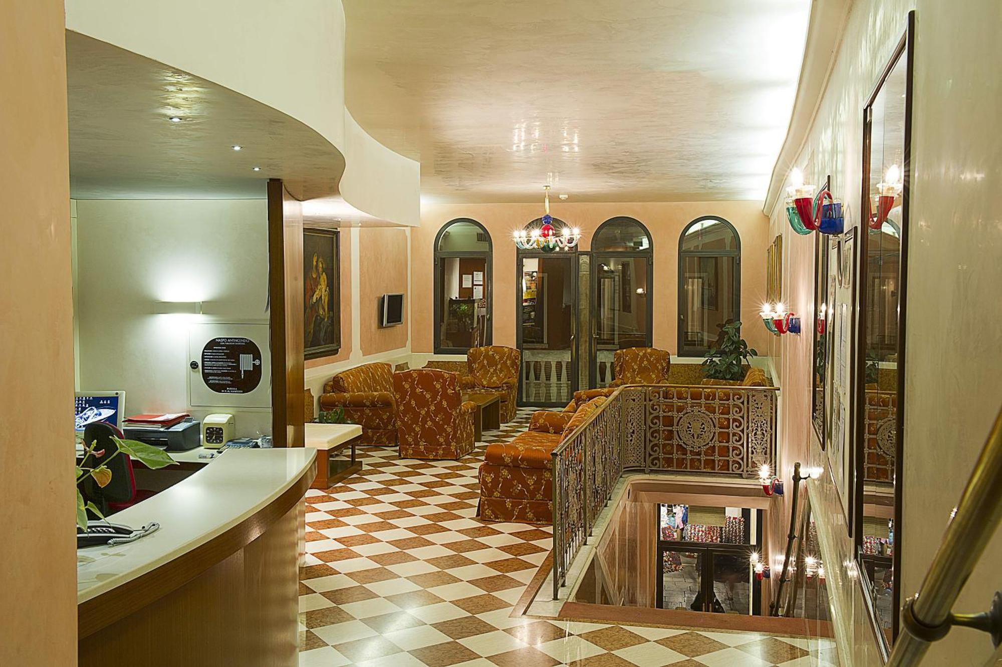 Hotel Nazionale Venetië Buitenkant foto
