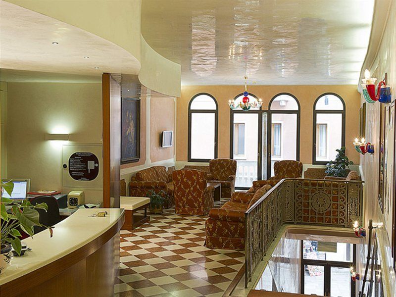 Hotel Nazionale Venetië Buitenkant foto